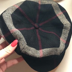 Burberry women’s newsboy cap